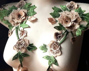 Beige 3D Rose Applique Pair: Ombre Lace with Green Leaves CA 911-pr