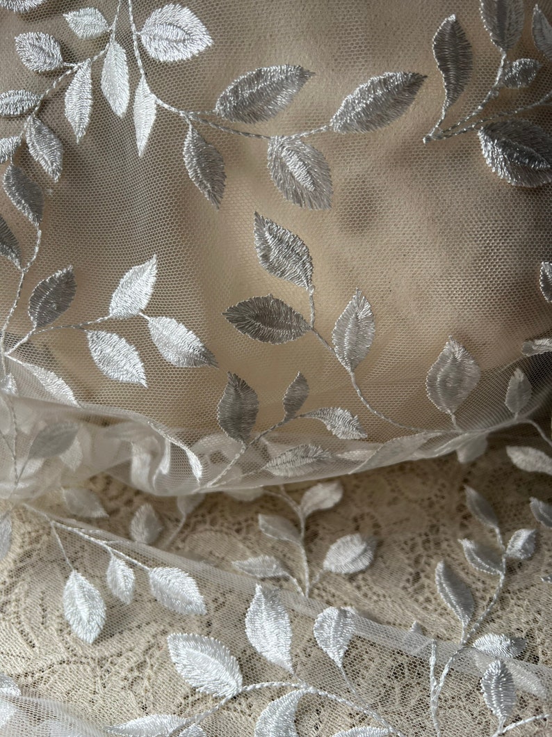 Filet brodé en dentelle de vigne en feuille d'ivoire clair pour mariée, voiles, capes, vêtements 1 brillant image 4