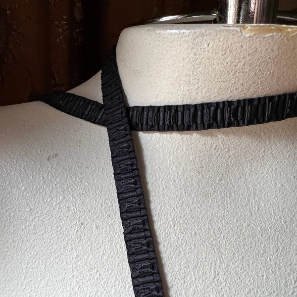 5 yds. BLACK Elastic Ruched 3/8" for Masks, Straps, Lingerie, iN ST0CK, SHiPS from USA EL 269