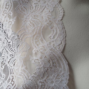 Pink Blush VINTAGE Lace Chantilly Style for Bridal, Garment, Costume or Jewelry Design  CH 417