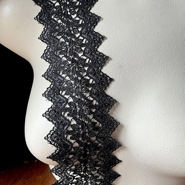 Black Lace Trim Venise Style for Bridal, Jewelry or Costume Design L 121