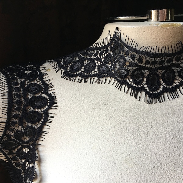 1+ yds Black Chantilly Lace Trim Scalloped for Lingeries, Black Bridal, Veils, Garments, Gowns, Lingerie CH 40