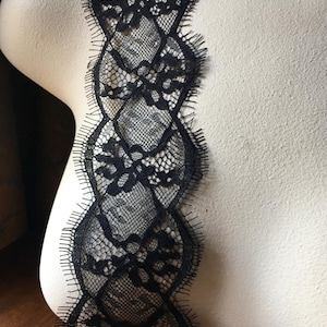 Black Chantilly Eyelash Lace Trim: 3-inch Nylon Lingerie, Bridal, Veils CH 43