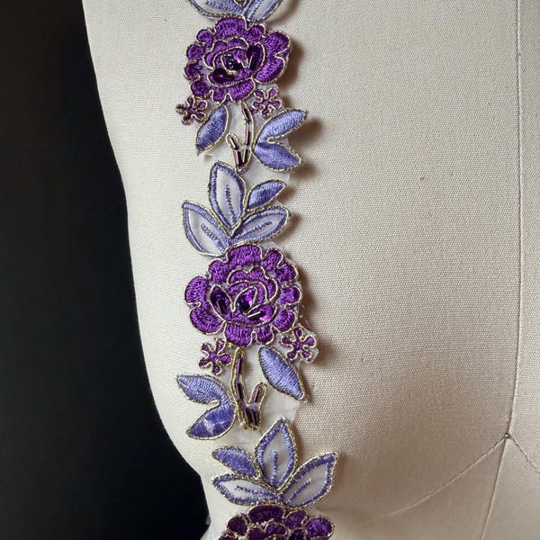 PURPLE & PERIWINKLE  Gold Trim Beaded: Garments, Costumes TR 250