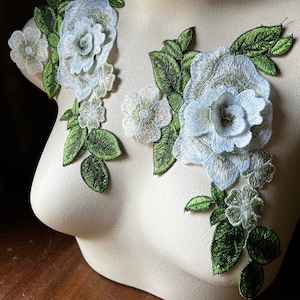 2 WHITE Rose 3D Appliques Lace Appliques for Grad Gowns,  Garments, Costume Design CA 982