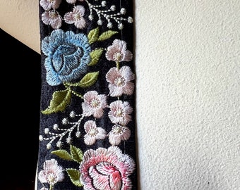 BLACK, PINK & Blue Sari Trim Embroidered for Garments, Costume Design, Crafts, Junk Journals TR 376 blkpkblue