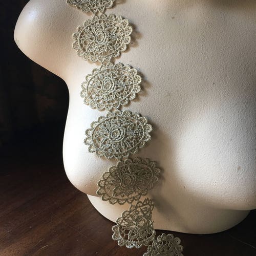 1 Yard Gold Lace Applique Medallions in Antique Gold Metallic Etsy