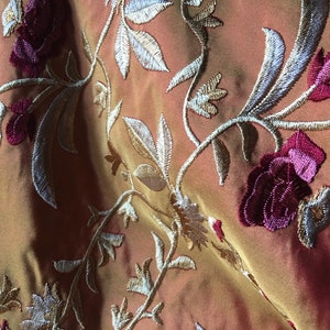 Tela bordada de seda Fat Quarter para retículas, máscaras, bolsos victorianos y carteras de mano de la época de la Regencia de JASNA