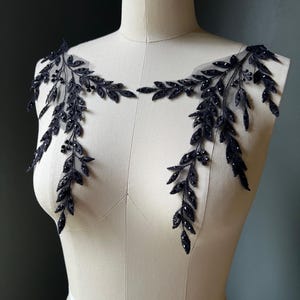 Par de apliques de encaje con hojas negras y enredaderas: HECHOS A MANO para chaquetas y vestidos de graduación PR hs