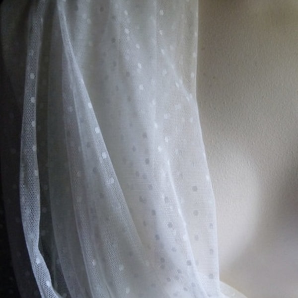 REMNANT - 15" WHITE Point d'Esprit Swiss Dot Veiling #1 - 135 - 140 cm made in UK