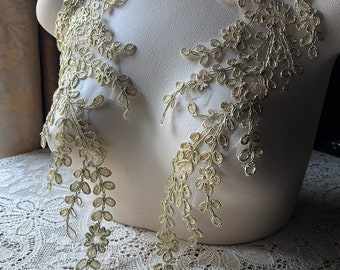 Gold Leaf Vine Applique Pair: Embroidered Lace for Costume Design PR 435