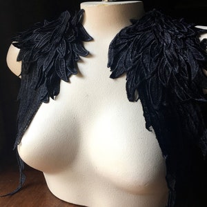 BLaCK 3D Lace Applique WINGS PAiR for Epaulettes, Maleficent, Swan Lake, Garments, Costume Design PR 380