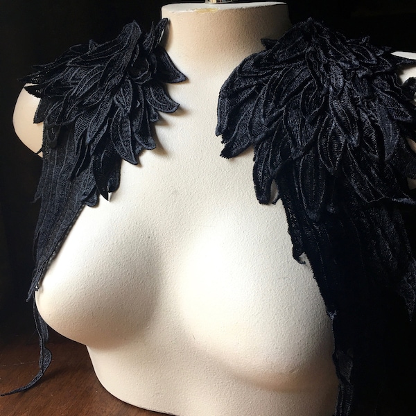 Black 3D Lace Wing Applique Pair 14.5" length PR 380