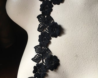 BLACK Lace Trim Flowers for Costumes, Garments, Jewelry  Design L 4033