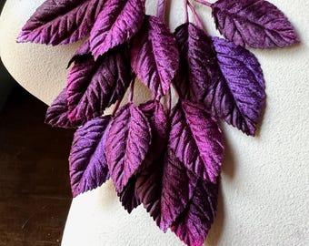 PURPLE PLUM Samtblätter für Brautmoden, Boutonnieres, Fairy Kostüme, Stirnbänder, Hüte ML 85n