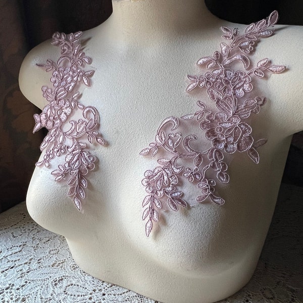 SECONDS - PAIRE d'appliques en dentelle rose MAUVE pour danse lyrique, mariée, capes, voiles, création de costumes PR 425