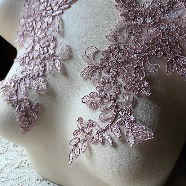 Paire d'appliques en dentelle mauve rose de seconde main pour danse lyrique, mariée, capes, voiles, conception de costumes PR 377 ndlRM