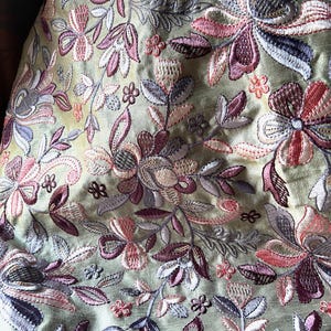 Tela bordada de seda verde FAT Quarter para retículas de la Regencia, bolsos victorianos, carteras de mano y diarios basura de María Antonieta FQ72green