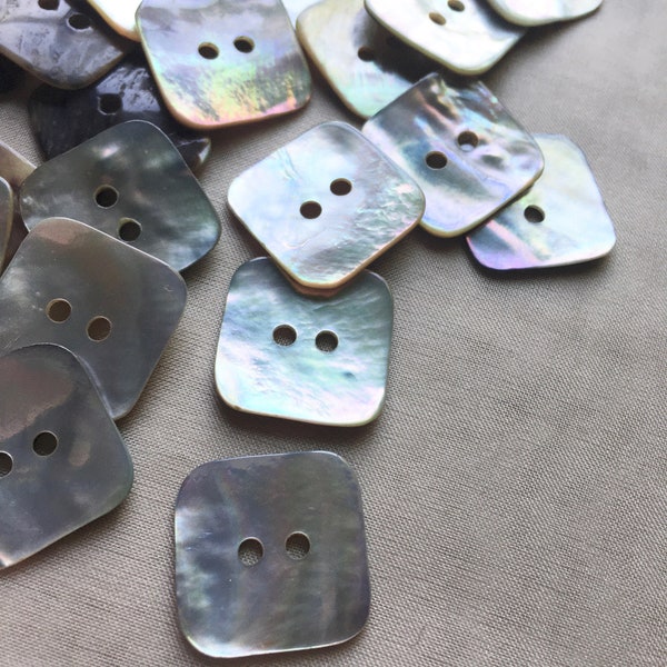 10 Square Mother of Pearl Buttons 28L about 17.8 mm for Knitting, Jewelry, Garments, Crafts  BU 178