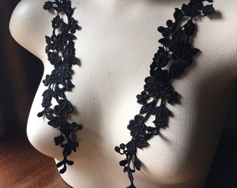 BLACK Lace Applique PAIR Rayon Venise Lace for Bridal, Straps, Costume Design PR 337