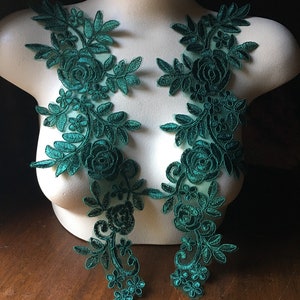 Hunter Green Lace Applique Pair: Corded Alencon Floral Design (Seconds) PR 379