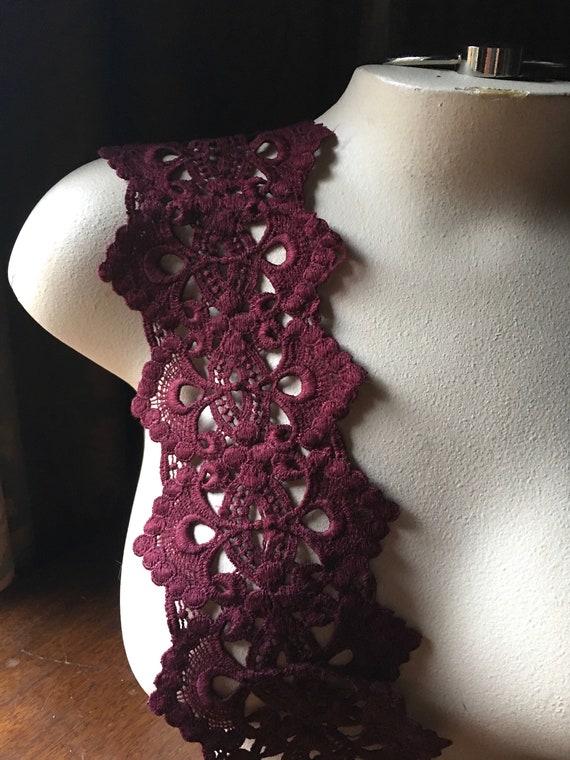Burgundy lace trim discount