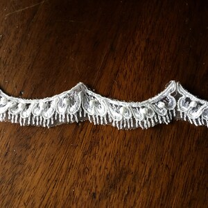 OFF WHITE Beaded Eyelash Lace Trim Alencon Scalloped for Bridal, Veils AL 10 image 3