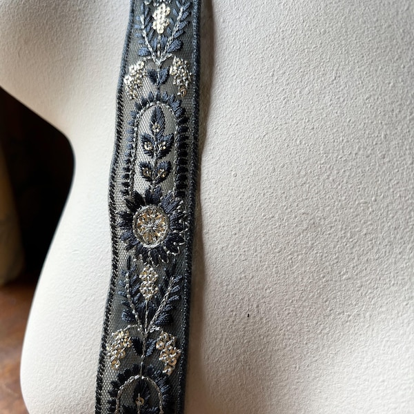 Anthrazit Bestickte Sariborte: Beaded Kostüm-Design, Handwerk TR 421