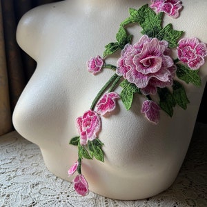 Pink Ombre 3D Rose Applique: Floral Costume Design (14.25&quot; x 6.5&quot;) CA 911-2
