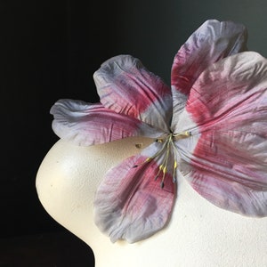 Vintage GREY & Rose TULIP Lírio Flor de Seda Chapelaria para Chapéus, Noivas, Corsages MF 294