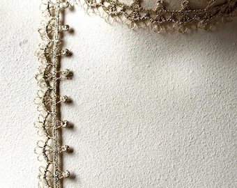 2 yds. Gold Metallic Venise Lace Trim: 5/8" width 18th Century Costumes, Bridal GL 61