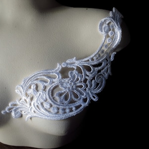 LIGHT Ivory Lace Applique Pair DYEABLE for Lyrical Dance, Ballet, Bridal, Garments, Jewelry Design, Bridal PR 39 image 3