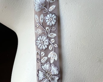 ビーズ刺繍サリートリム：紫と緑の衣装デザイン、工芸品 TR 472 - Etsy