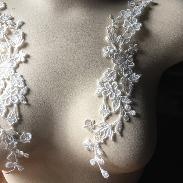 LIGHT Ivory Lace Applique PAIR Rayon Venise Lace for Bridal, Capes, Straps, Costume Design PR 337