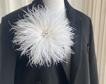 White Rhinestone Ostrich Feather Brooch ,Statement Accessory，evening gowns,gift for her