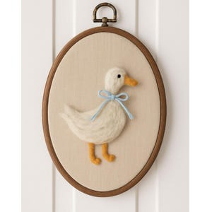 Needle-Felted Goose Nursery Wall Art • Handmade Needle Felt Embroidery Hoop • Baby Shower Gift • Farm Animal Baby Room Decor • Cottagecore