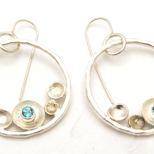 Pebble on the Beach earring with stone