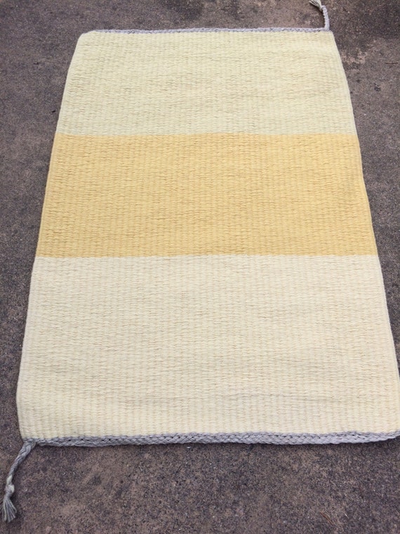 Handgewebte Teppich Naturfarben Mit Rhabarber Und Granatapfel Etsy