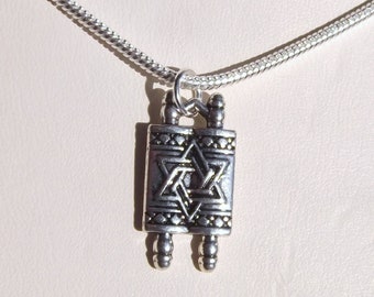 14K Yellow Gold-plated 925 Silver Jewish Torah Scroll Pendant with 18 Necklace Jewels Obsession Scroll Necklace 14K Yellow Gold-plated 925 Silver Jewish Torah Scroll Pendant with 18 Necklace Jewels Obsession Scroll Necklace