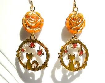 Charming Star-gazing Cat Charm  Earrings
