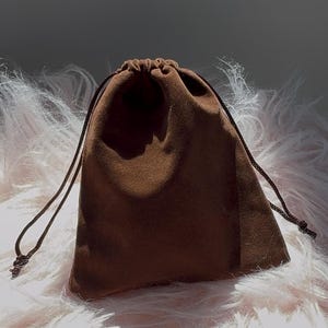 Sacchetto in velluto marrone personalizzato con logo – Sacchetti per gioielli con coulisse personalizzati, confezione regalo