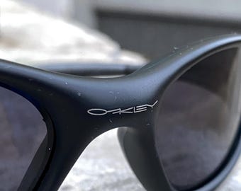 Black Oakley Minute 1.0 Eye Jacket Splice Vintage Y2K Juliet