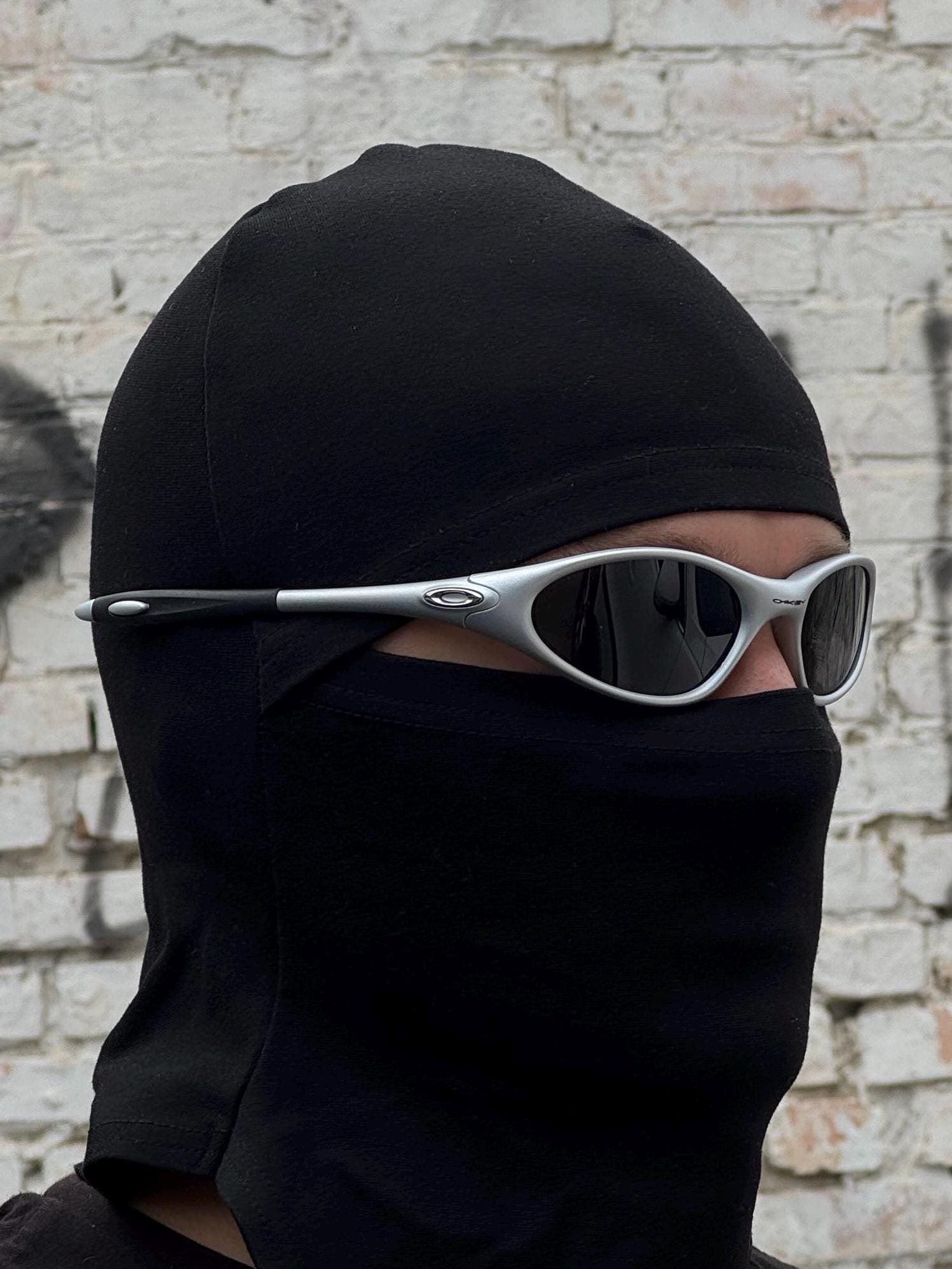 Oakley Minute 1.0 Black and Gray Eye Jacket Redux Prizm Iridium