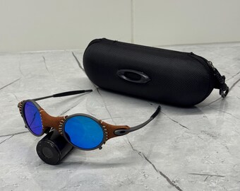 Vintage Oakley Minute Sunglasses – Black Frame, Silver Mirrored