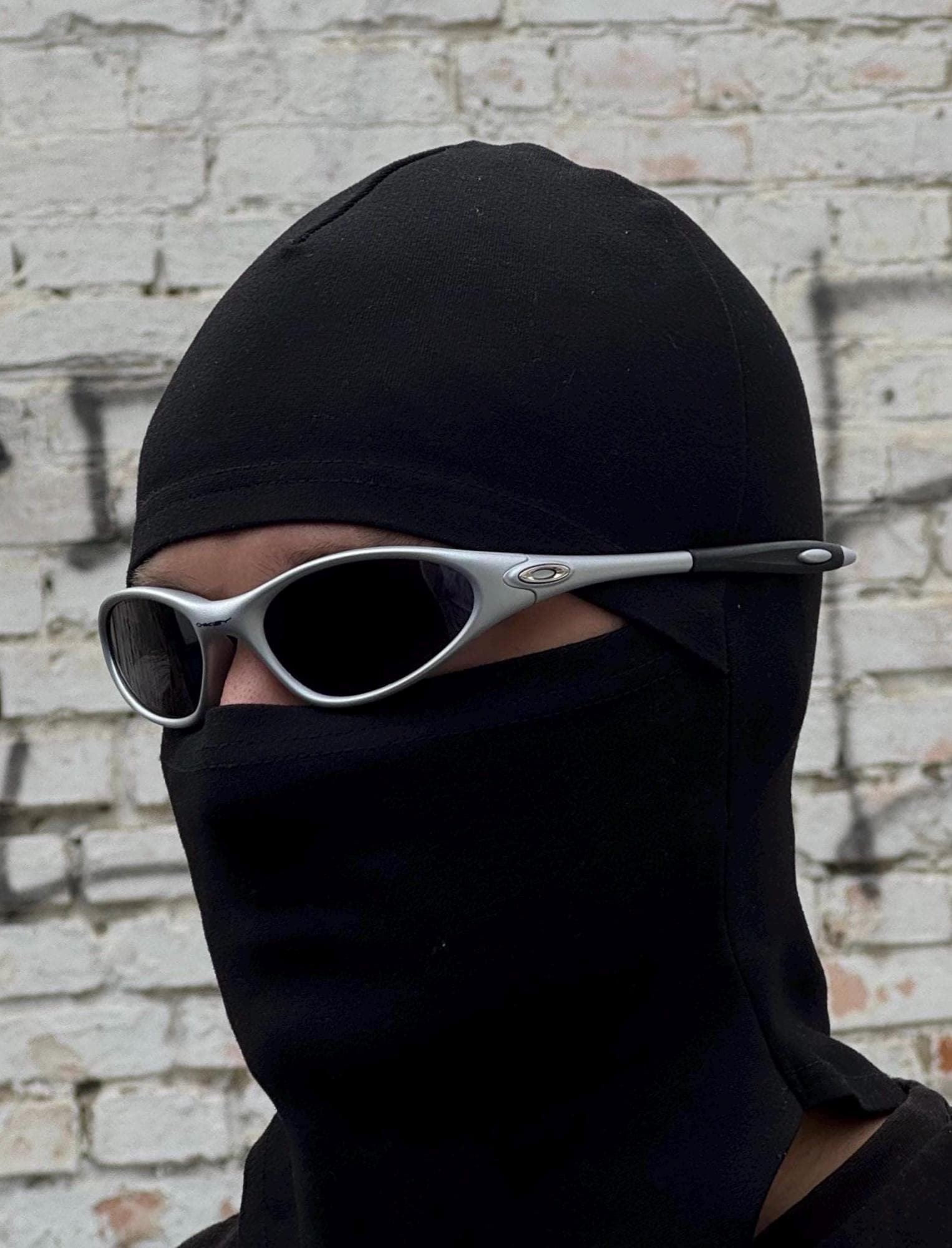 Oakley Minute 1.0 Black and Gray Eye Jacket Redux Prizm Iridium