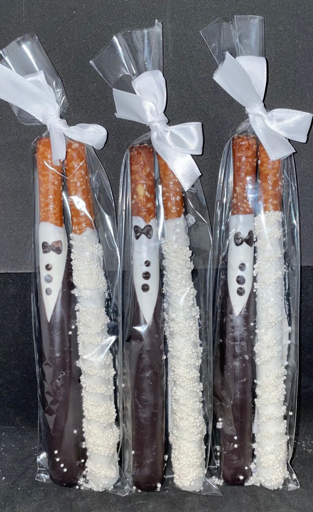 60 Bride and Groom Chocolate Covered Pretzels, Bridal Shower Chocolate Covered Pretzels, Bridal