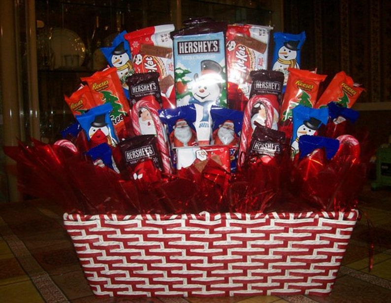 Christmas Candy Arrangement Basket image 4