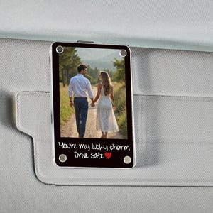 Aangepaste fotoclip autoklep, gepersonaliseerde fotolijst, verjaardagscadeau voor hem, clip aangepaste autoklep, cadeau vriendje, aandenken koppels