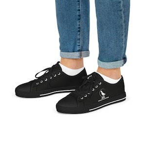 IStayFlyyClothing Men's Low Top Sneakers