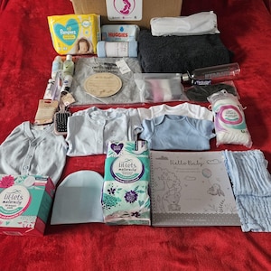 Vorgepackte Krankenhaus Tasche, für Mama und Baby nach der Geburt.